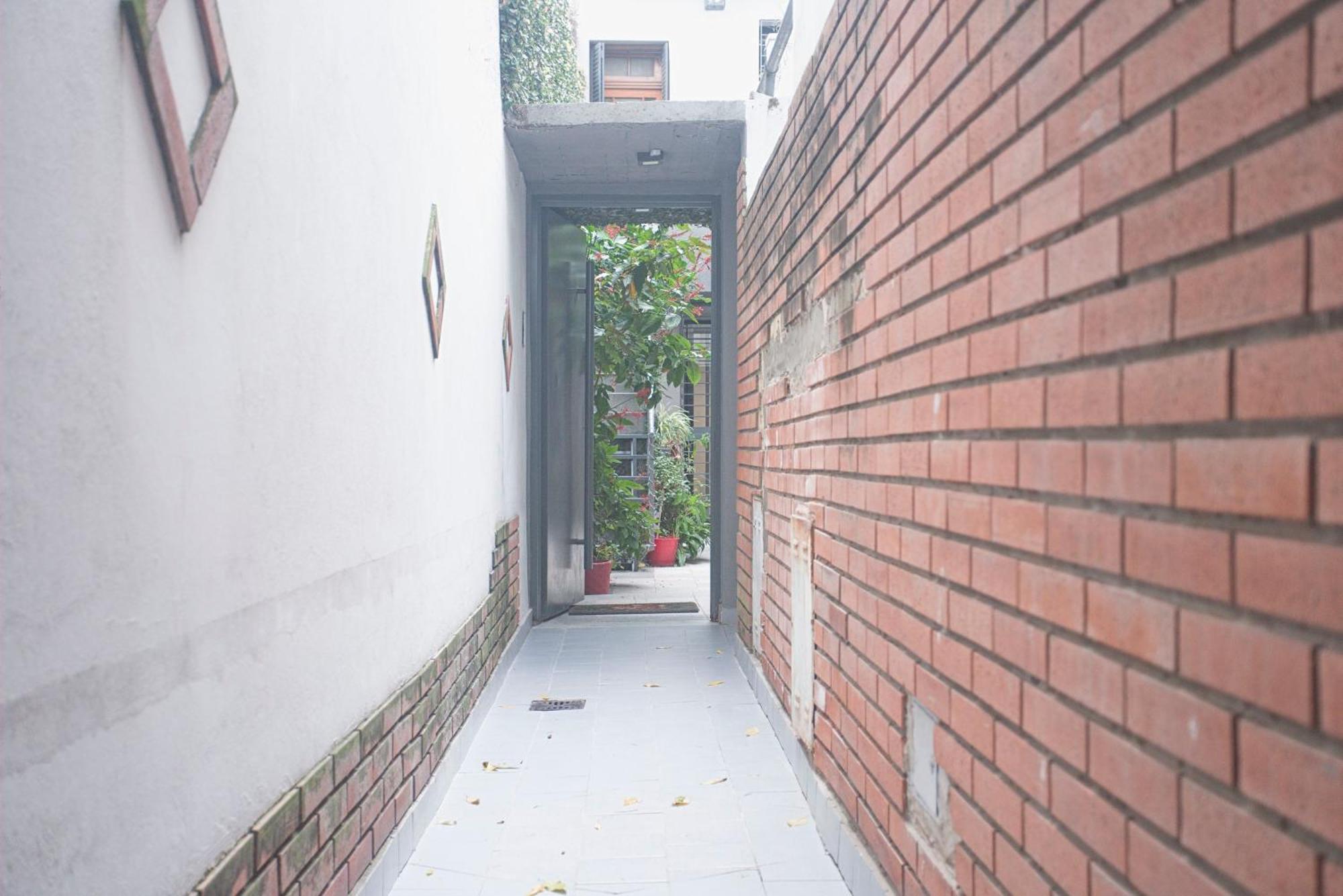 Apartment Filled With Rooftop Bbq *